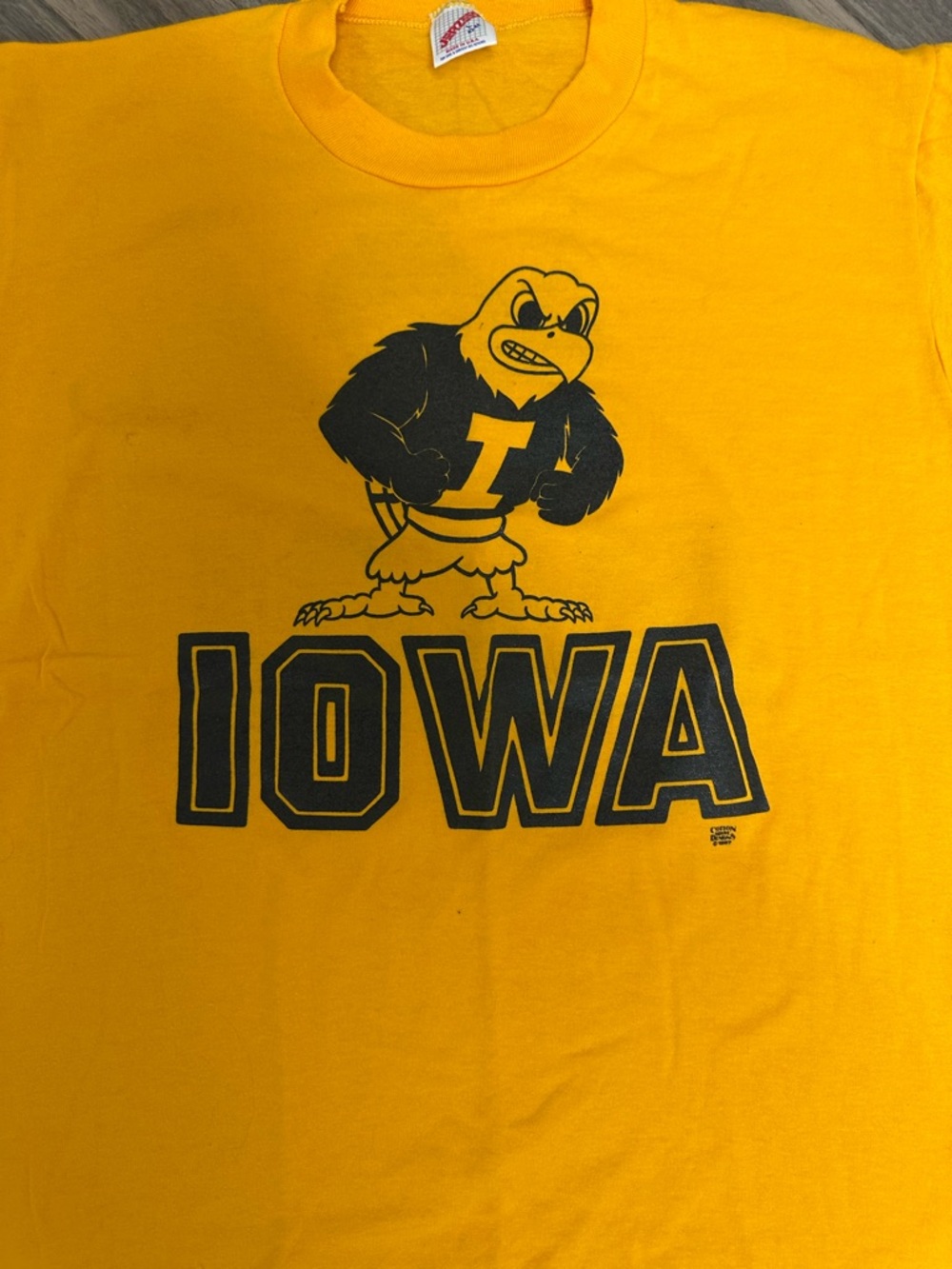 Vintage University of Iowa Herky The Hawk T-Shirt Jerzees Tag - Picture 2 of 7